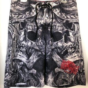 Mens MMA Elite Skull Design Workout Shorts Size Medium Velcro And Lace Closure